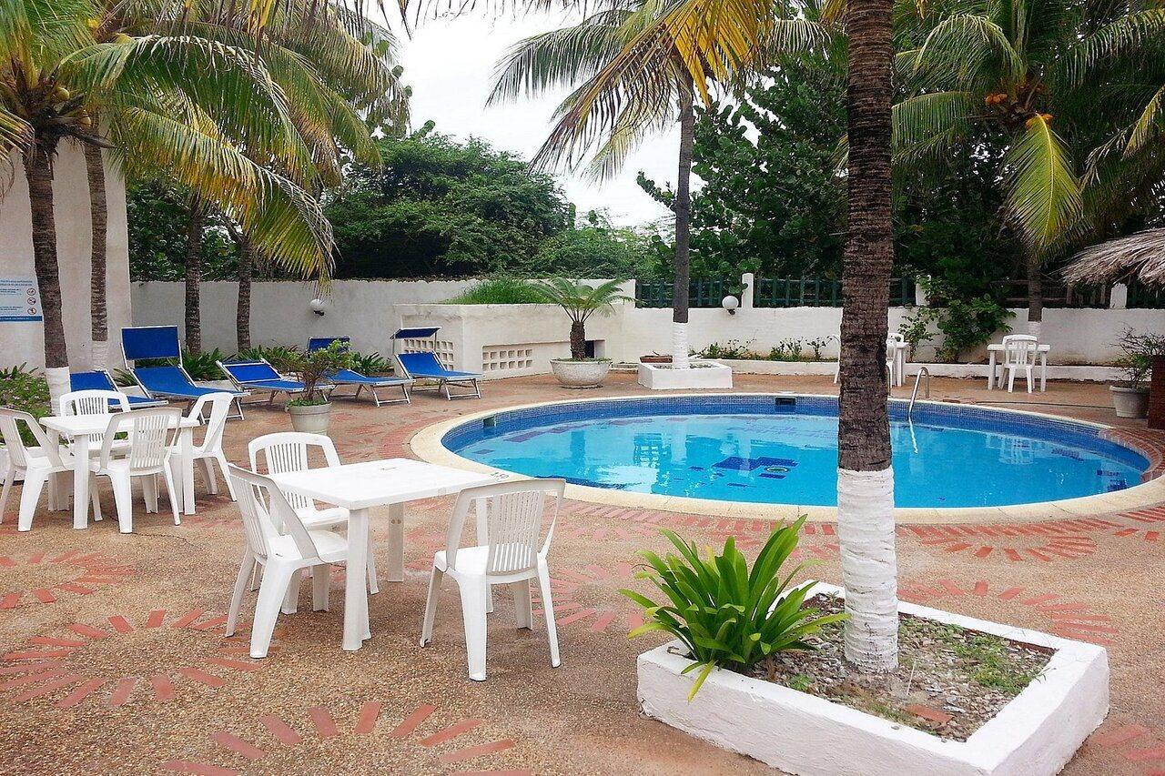 Hotel Golden Paradise Playa El Agua Екстериор снимка