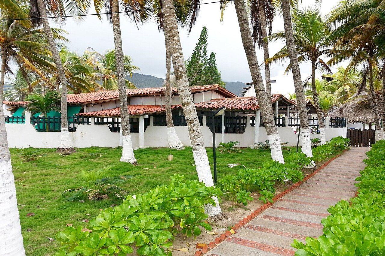 Hotel Golden Paradise Playa El Agua Екстериор снимка
