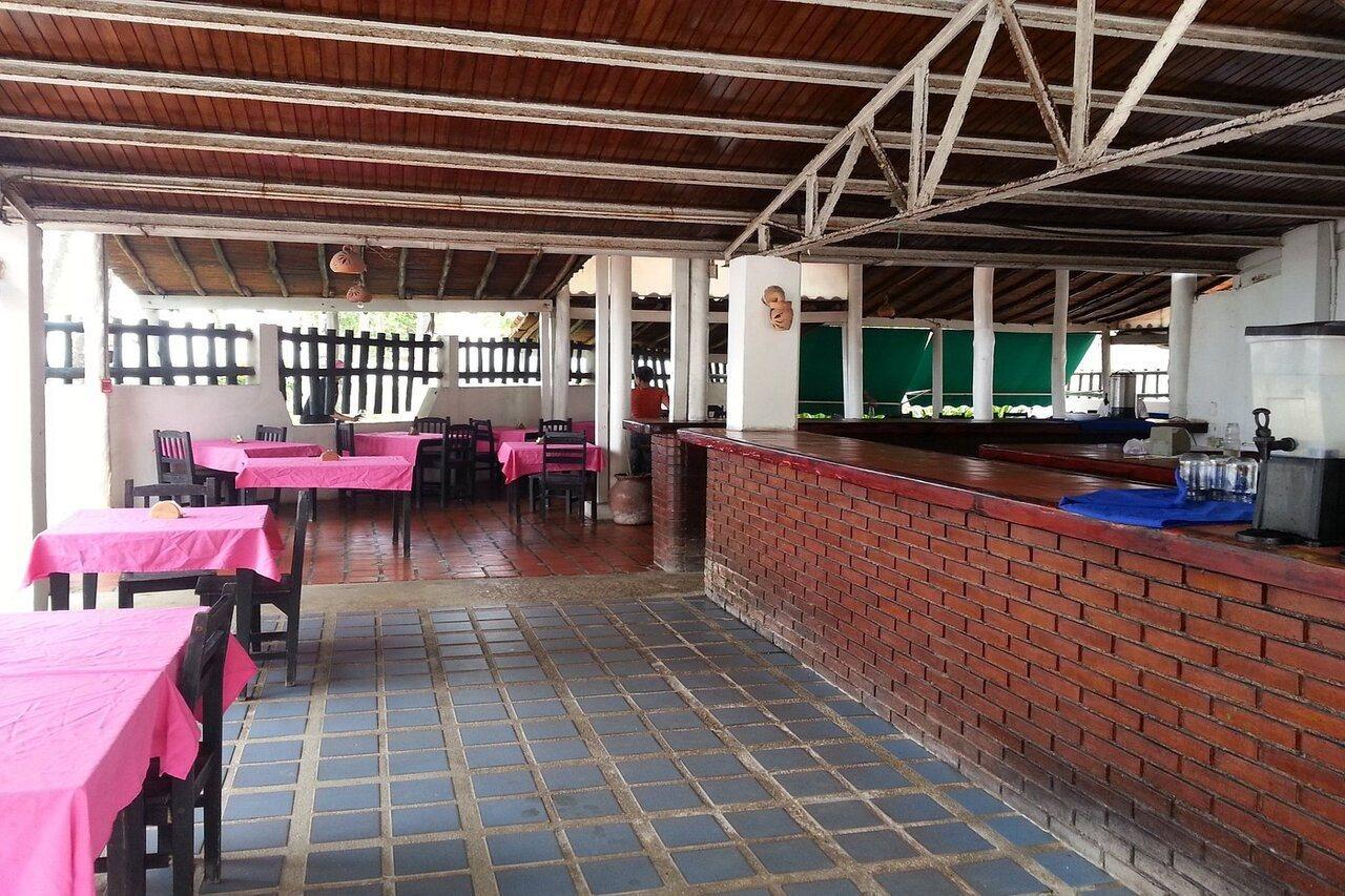 Hotel Golden Paradise Playa El Agua Екстериор снимка