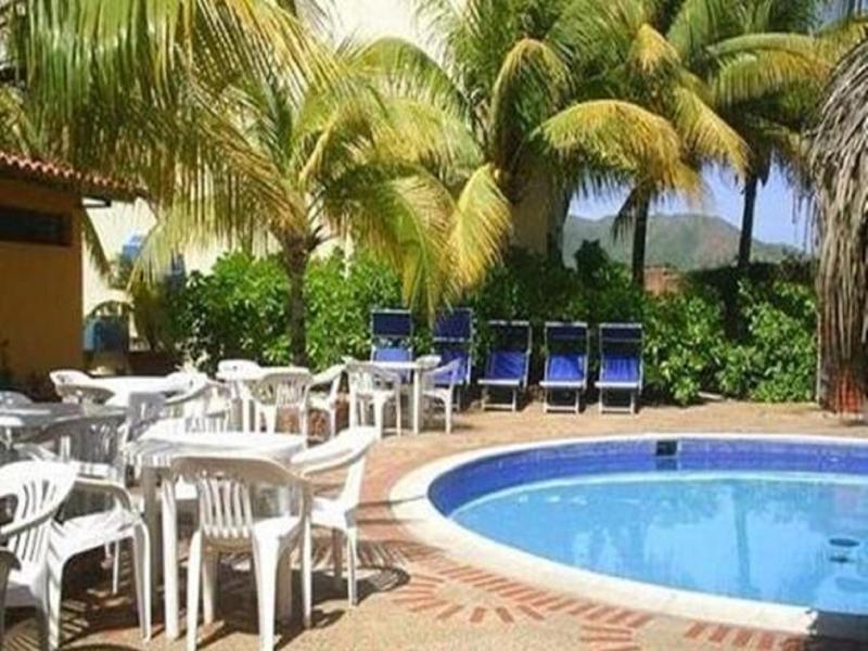 Hotel Golden Paradise Playa El Agua Екстериор снимка