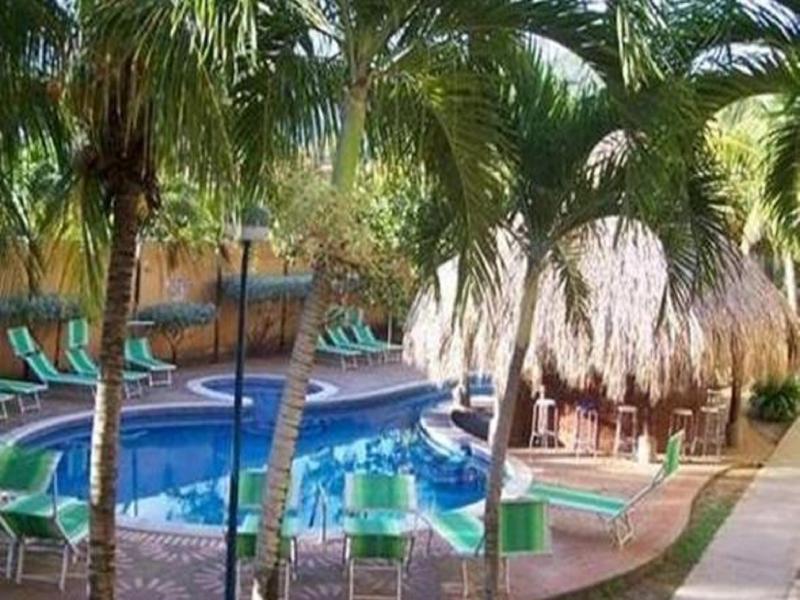 Hotel Golden Paradise Playa El Agua Екстериор снимка