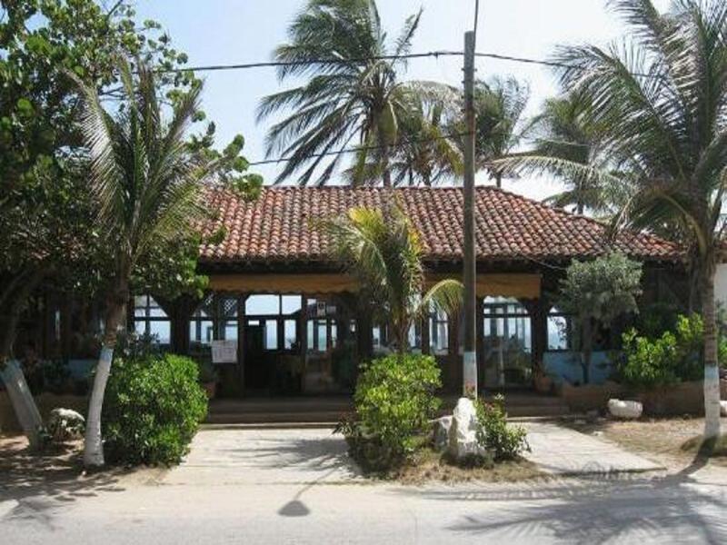 Hotel Golden Paradise Playa El Agua Екстериор снимка