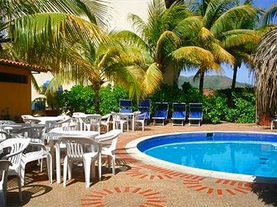 Hotel Golden Paradise Playa El Agua Екстериор снимка