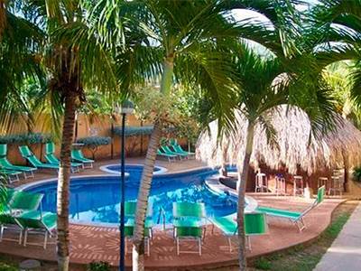 Hotel Golden Paradise Playa El Agua Екстериор снимка